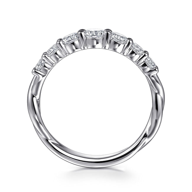 14K White Gold Graduating Diamond Anniversary Band