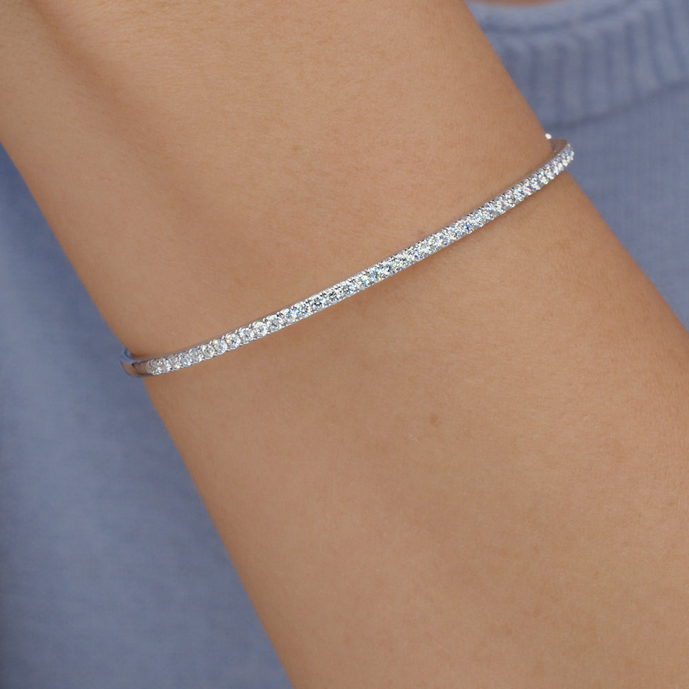 Kwiat Stackable Slim Bangle with Diamonds in 18K White Gold, 2.10 mm