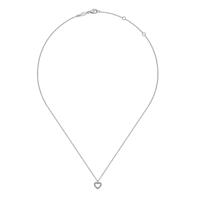 14K White Gold Diamond Heart Pendant Necklace