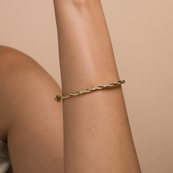 Thin Classic Diamond Twist Bangle Bracelet