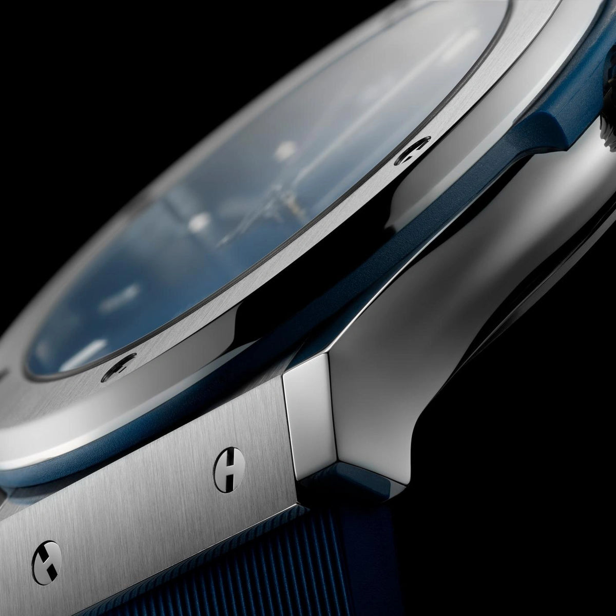 Classic Fusion Titanium Blue 45 mm