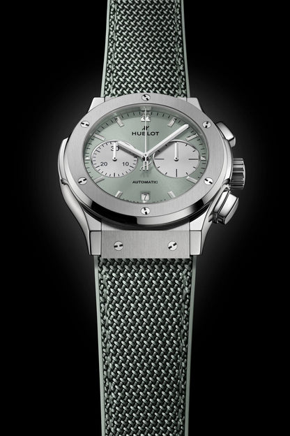 Classic Fusion Chronograph Titanium Sage Green 45 mm