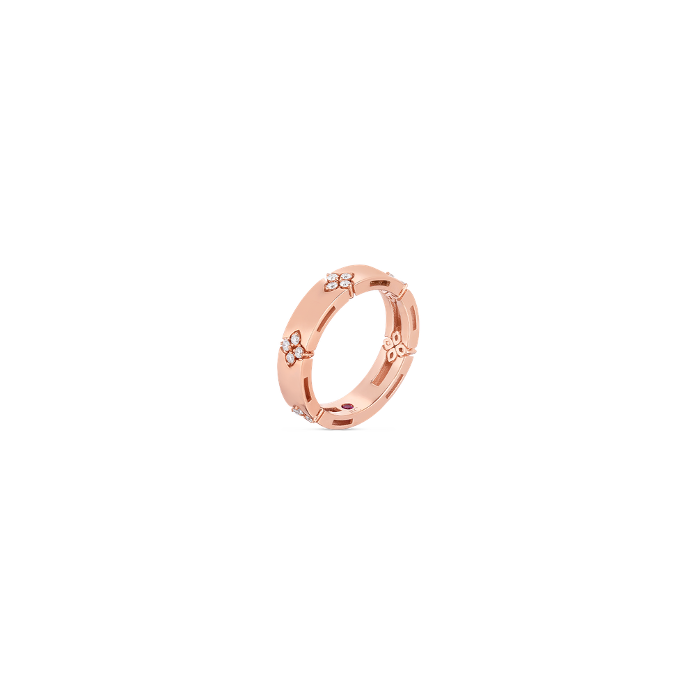 Love In Verona Narrow Diamond Accent Ring