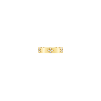 Love In Verona Narrow Diamond Accent Ring