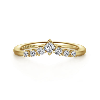 Curved 14K Yellow Gold Princess Cut and Round Diamond Anniversary Band