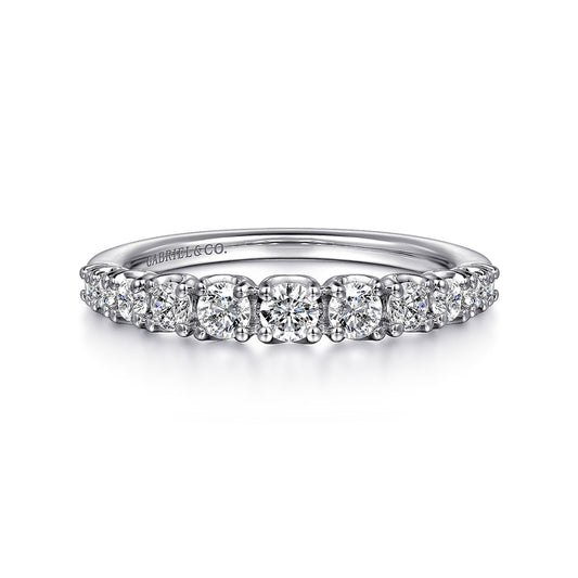 14K White Gold Round Diamond Anniversary Band