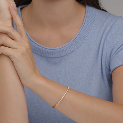 Kwiat Stackable Slim Bangle with Diamonds in 18K Yellow Gold, 2.10 mm