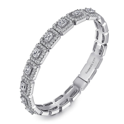 18K White Gold Diamond Bangle