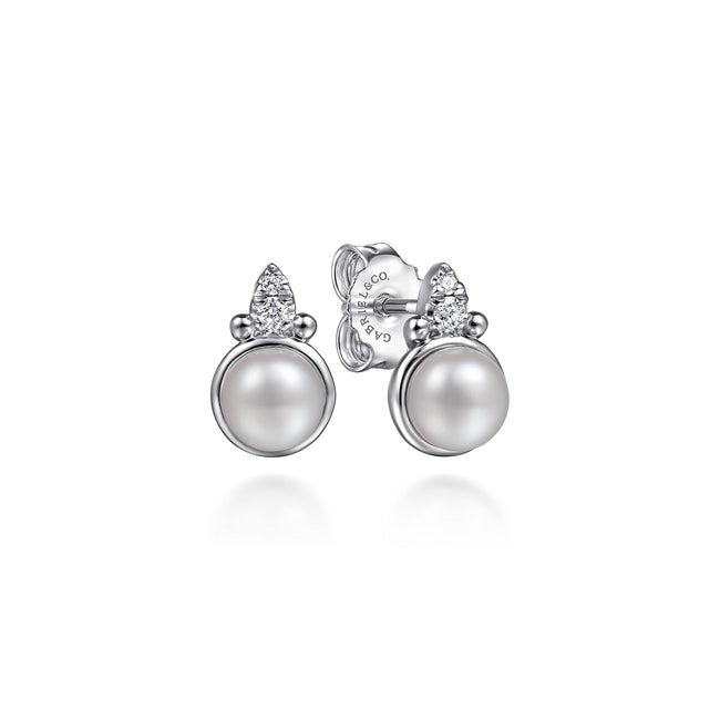 925 Sterling Silver Diamond Bujukan Pearl Stud Earrings