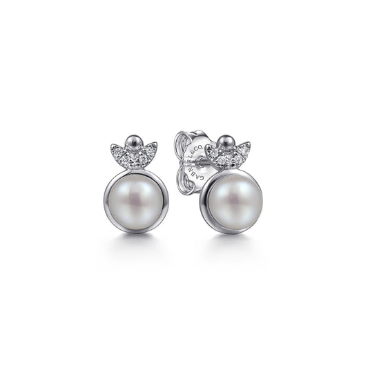 925 Sterling Silver Diamond Bujukan Pearl Stud Earrings