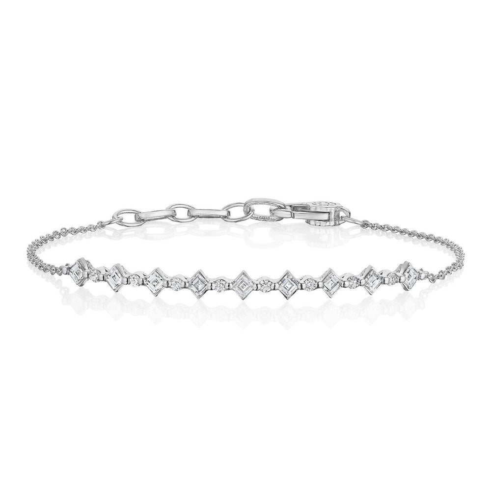 Carré and Round Diamond Bracelet in 18kt White Gold