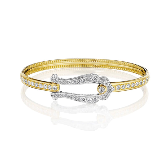 SIGNATURE DIAMOND BANGLE