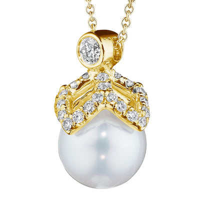 PETAL DIAMOND & PEARL CAP PENDANT
