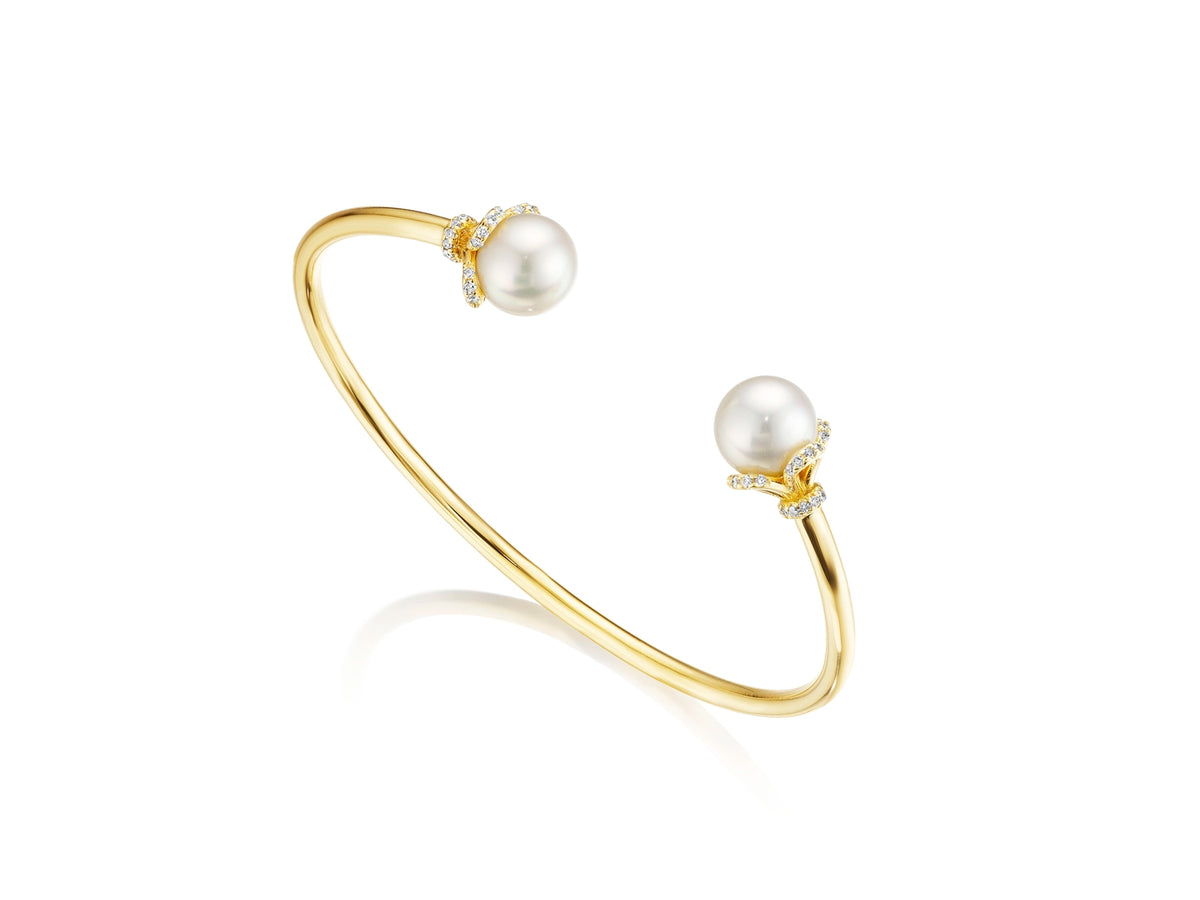 TIARA DIAMOND & PEARL BANGLE