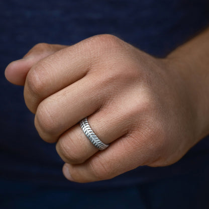 Leaf Eternity Sating Milgrain Wedding Band, 5mm