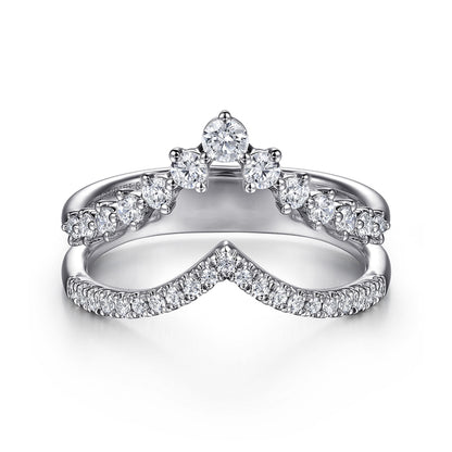14K White Gold Graduating Diamond Chevron Ring