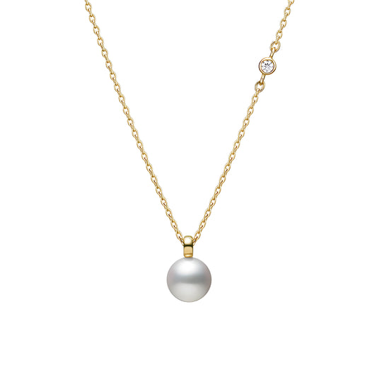 Akoya Cultured Pearl and Diamond Pendant in 18K Yellow Gold