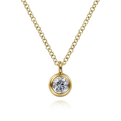 14K Yellow Gold White Sapphire Pendant Necklace