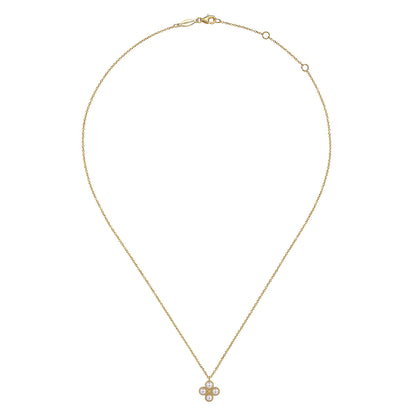 14K Yellow Gold Pearl Clover Pendant Necklace