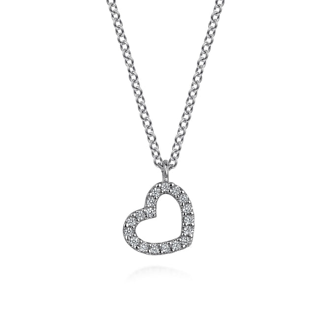14K White Gold Diamond Heart Pendant Necklace