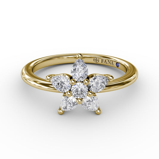 Catalina Diamond Star Ring