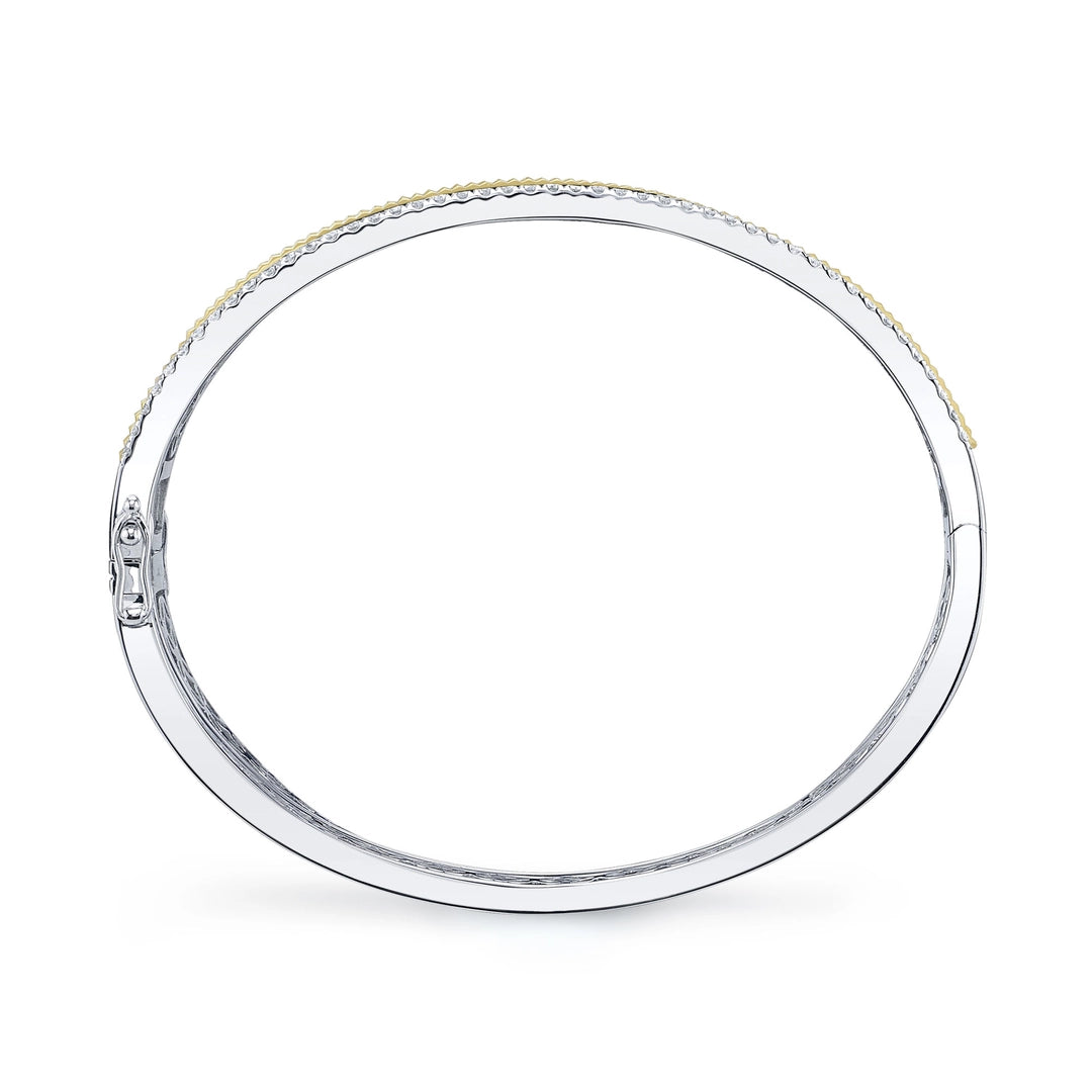 1.06CT 14K2T W/Y DIAMOND RIBBED BANGLE