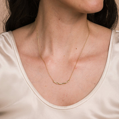 Thin Classic Diamond Twist Bar Necklace