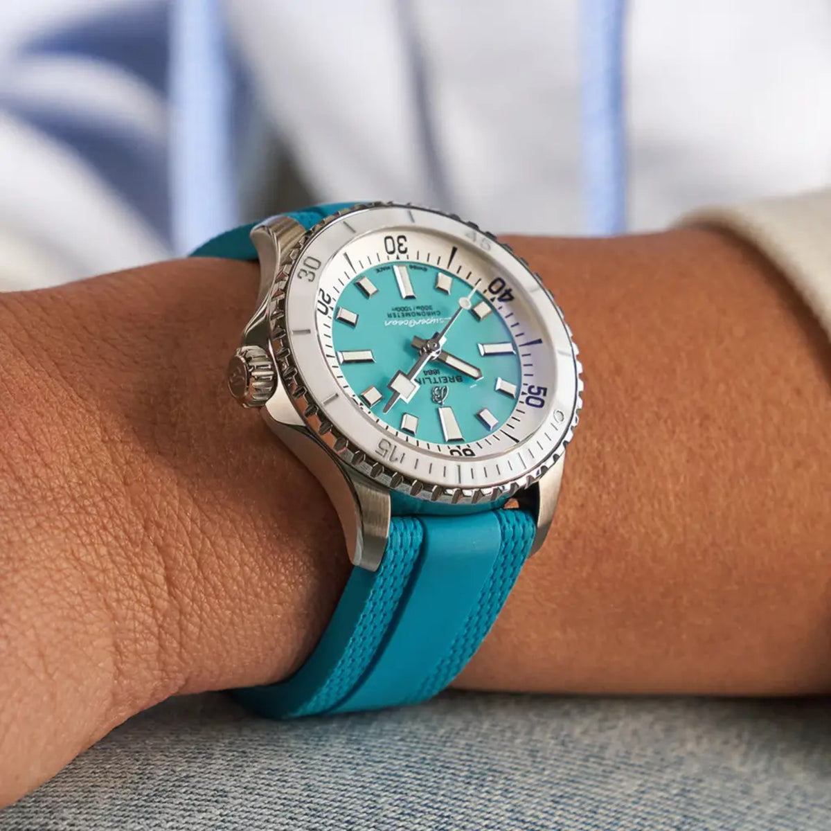 Superocean Automatic 36 Stainless steel 36 mm A17377211C1S1 fourth view