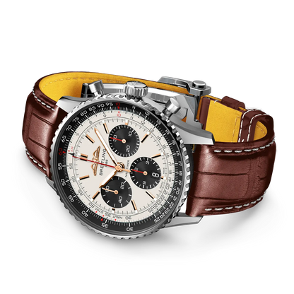 Navitimer B01 Chronograph 43 Stainless steel 43 mm AB01381E1G1P1 third view