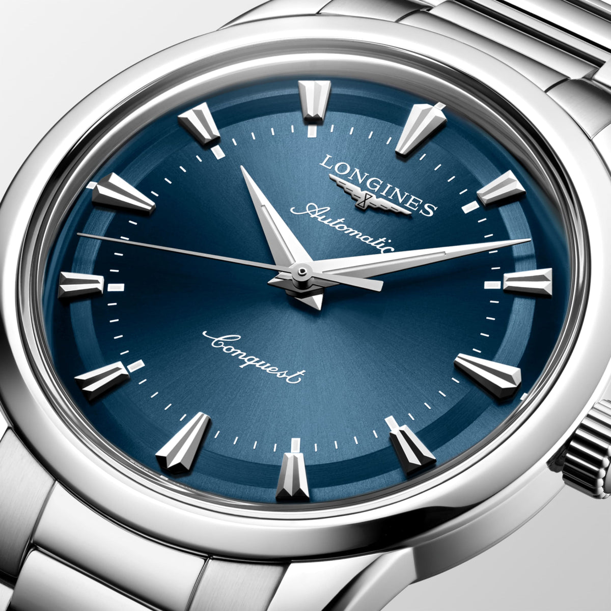 Conquest Heritage 40.00 mm Blue lacquered polished Stainless steel L16504926 L1.650.4.92.6 detailed view