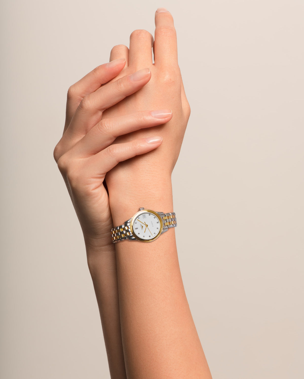 Flagship Classic 26.00 mm White matt Stainless steel and yellow PVD coating L42743277 L4.274.3.27.7 back view