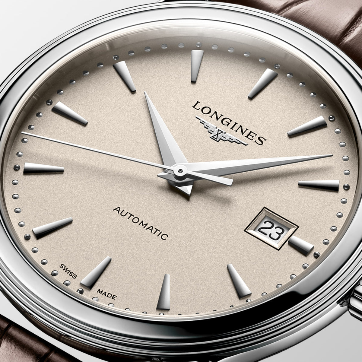 Flagship Classic 40.00 mm Beige Stainless steel L49844792 L4.984.4.79.2 detailed view