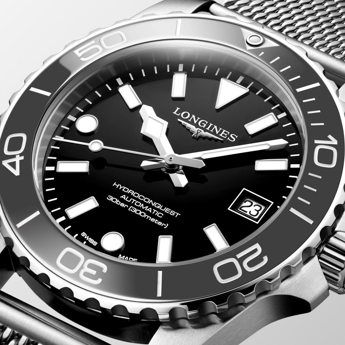 Hydroconquest 39.00 mm Black lacquered polished Stainless steel and ceramic bezel L37794706 L3.779.4.70.6 detailed view
