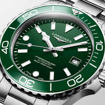 Hydroconquest 42.00 mm Green lacquered polished Stainless steel and ceramic bezel L37884066 L3.788.4.06.6 detailed view