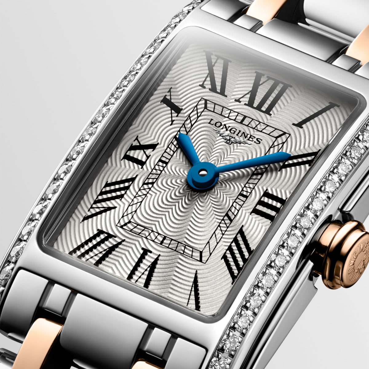 Longines Dolcevita 17.70 X 27.00 mm Silver "flinqué" Stainless steel with rose gold 18 carats crown L52585797 L5.258.5.79.7 detailed view