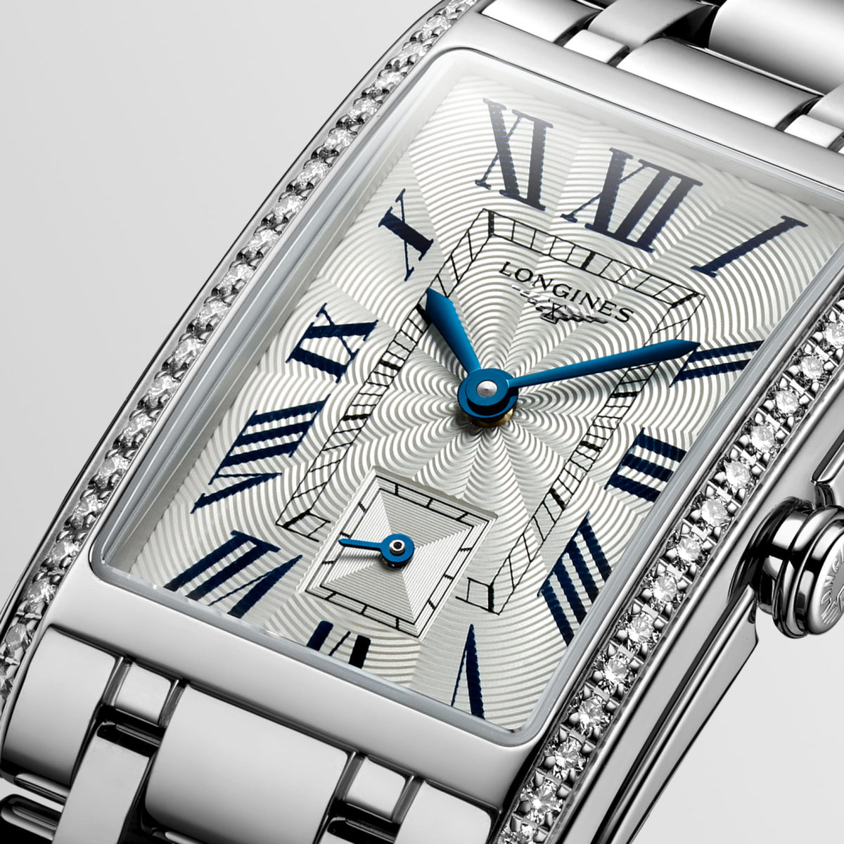 Longines Dolcevita 23.30 X 37.00 mm Silver "flinqué" Stainless steel L55120716 L5.512.0.71.6 detailed view