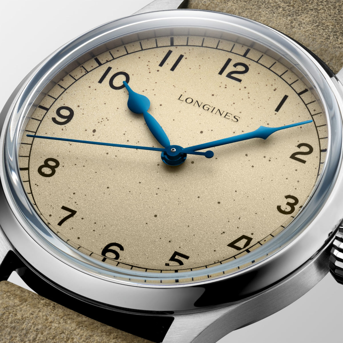 Longines Heritage Military 38.50 mm Opaline Ivory Stainless steel L28194932 L2.819.4.93.2 detailed view