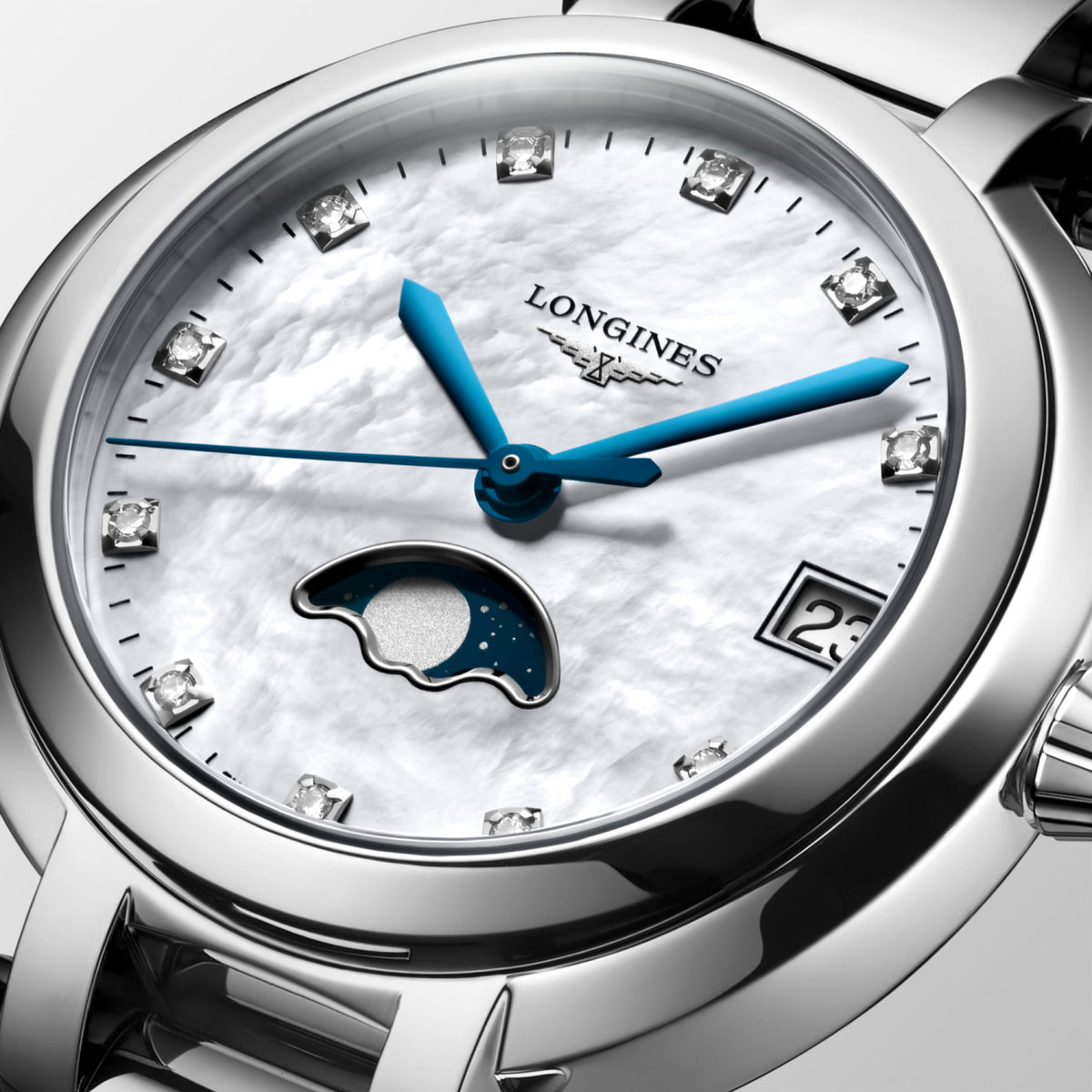 Longines Primaluna Moonphase 30.50 mm White mother-of-pearl Stainless steel L81154876 L8.115.4.87.6 detailed view