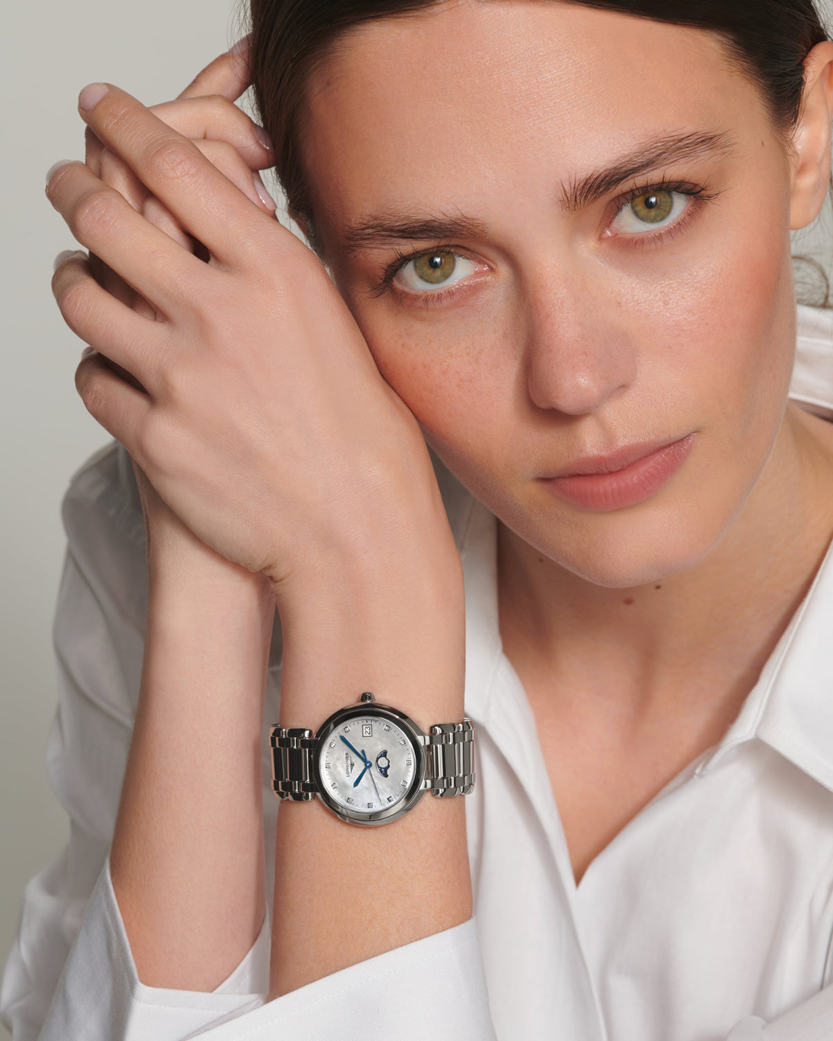 Longines Primaluna Moonphase 34.00 mm White mother-of-pearl Stainless steel L81164876 L8.116.4.87.6 back view