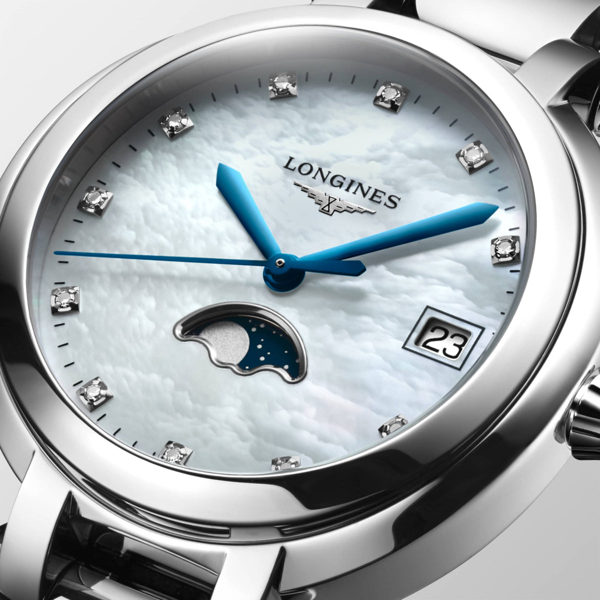 Longines Primaluna Moonphase 34.00 mm White mother-of-pearl Stainless steel L81164876 L8.116.4.87.6 detailed view