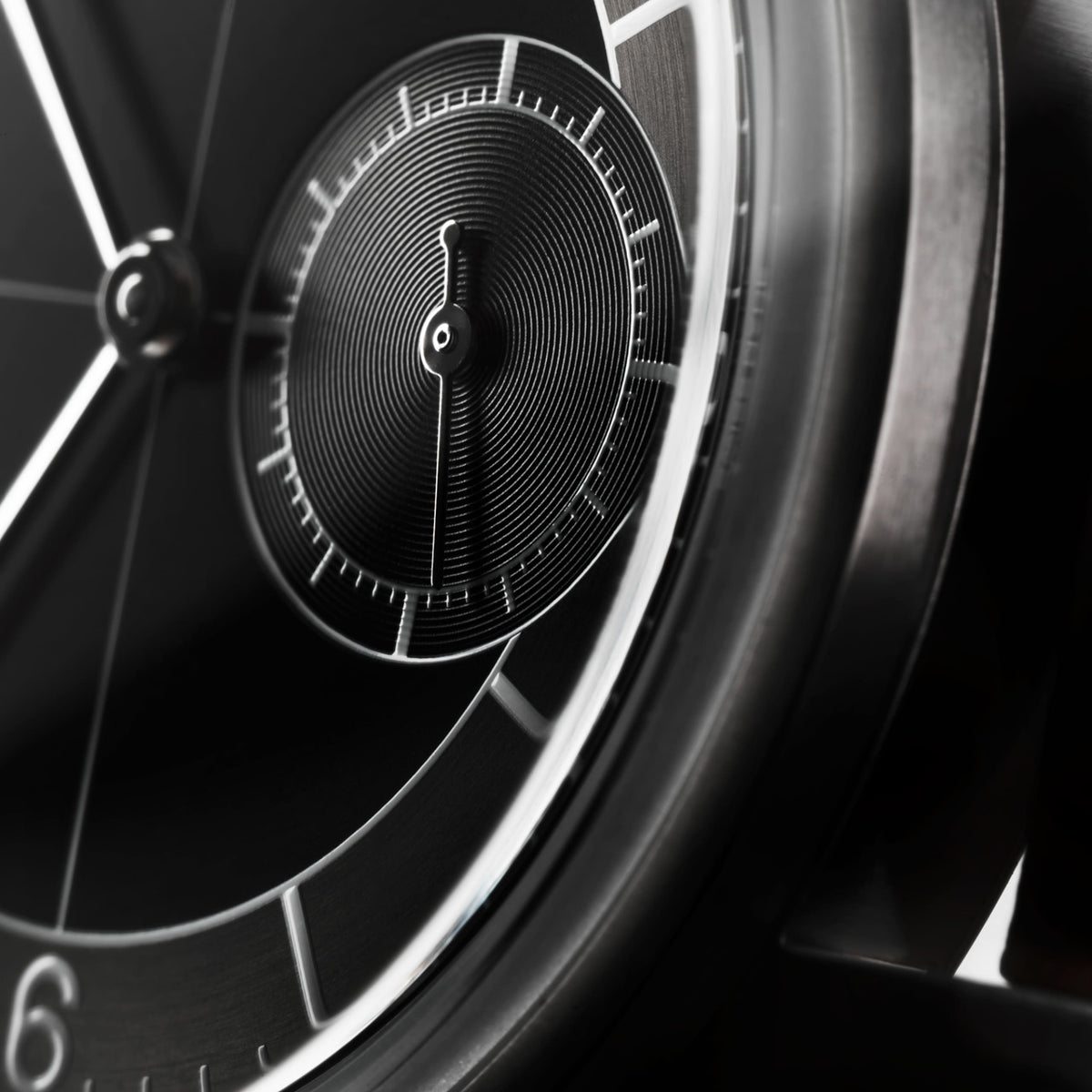 Longines Sector Dial 38.50 mm Black Stainless steel L28284532 L2.828.4.53.2 back view