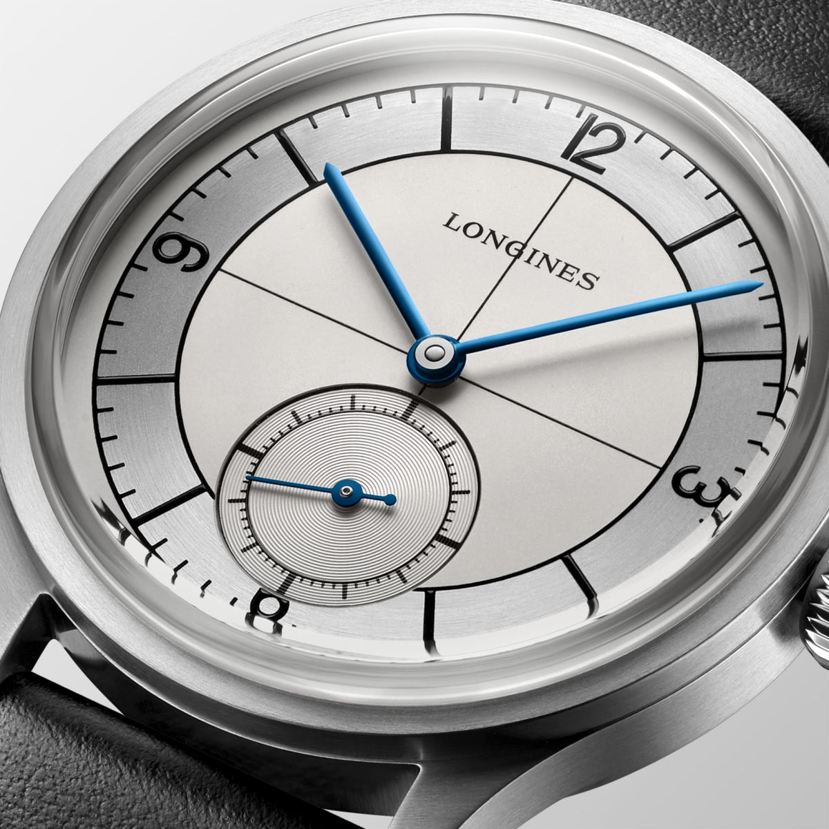 Longines Sector Dial 38.50 mm Opaline Ivory Stainless steel L28284730 L2.828.4.73.0 detailed view