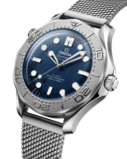 New James Bond Edition: Seamaster Diver 300M 42 mm, steel on steel