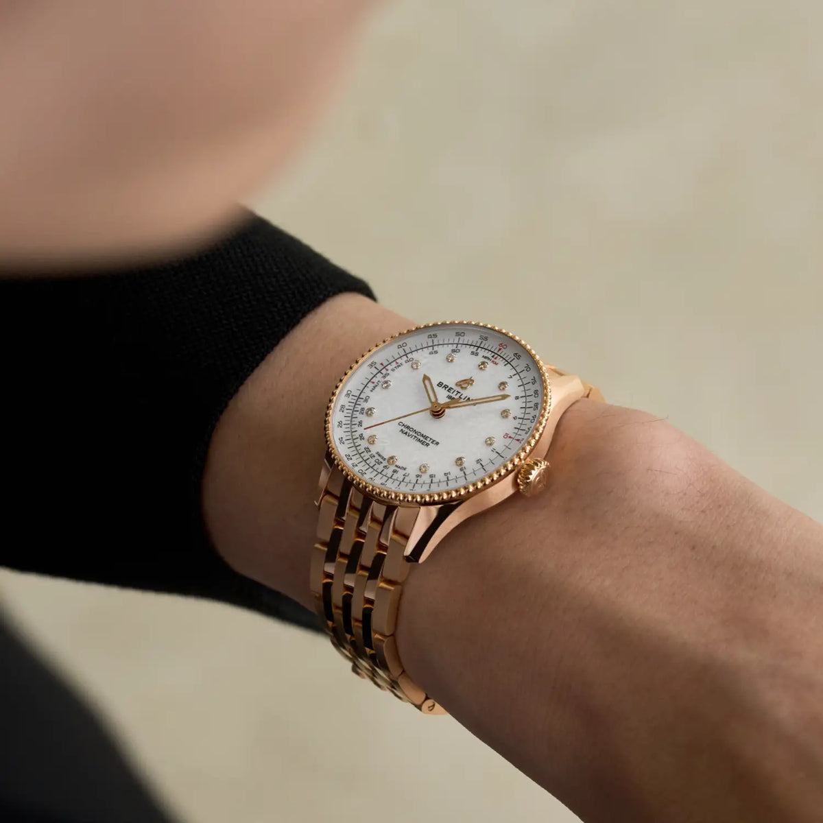 Navitimer Automatic 36 Small scale traceable 18K red gold 36 mm R17327211A1R1 fifth view