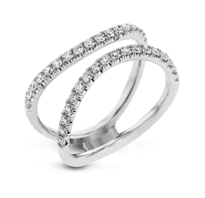 Round - cut Engagement Ring & Matching Wedding Band in 18k Gold with Diamonds - Simon G. Jewelry