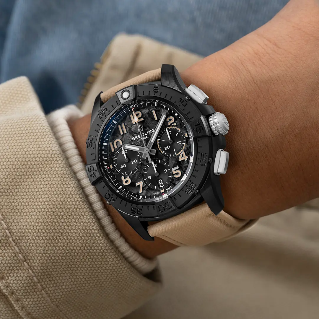 Avenger B01 Chronograph 42 Night Mission Ceramic 42 mm SB0146101B1X1 fifth view
