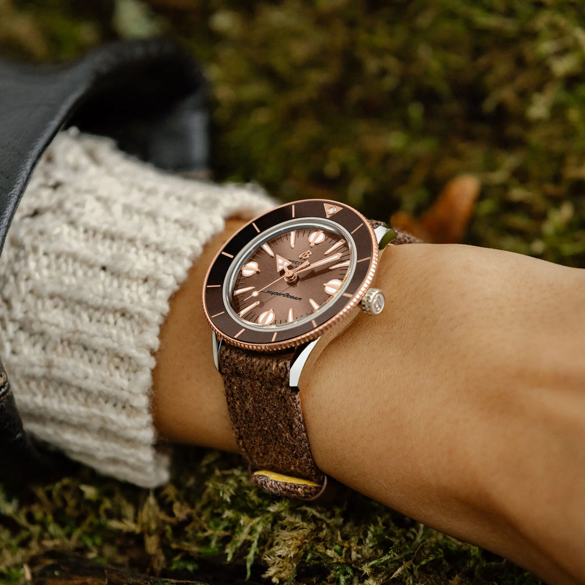 Superocean Heritage '57 Highlands Stainless steel & 18k red gold 38 mm U10340E31A1A1 fourth view