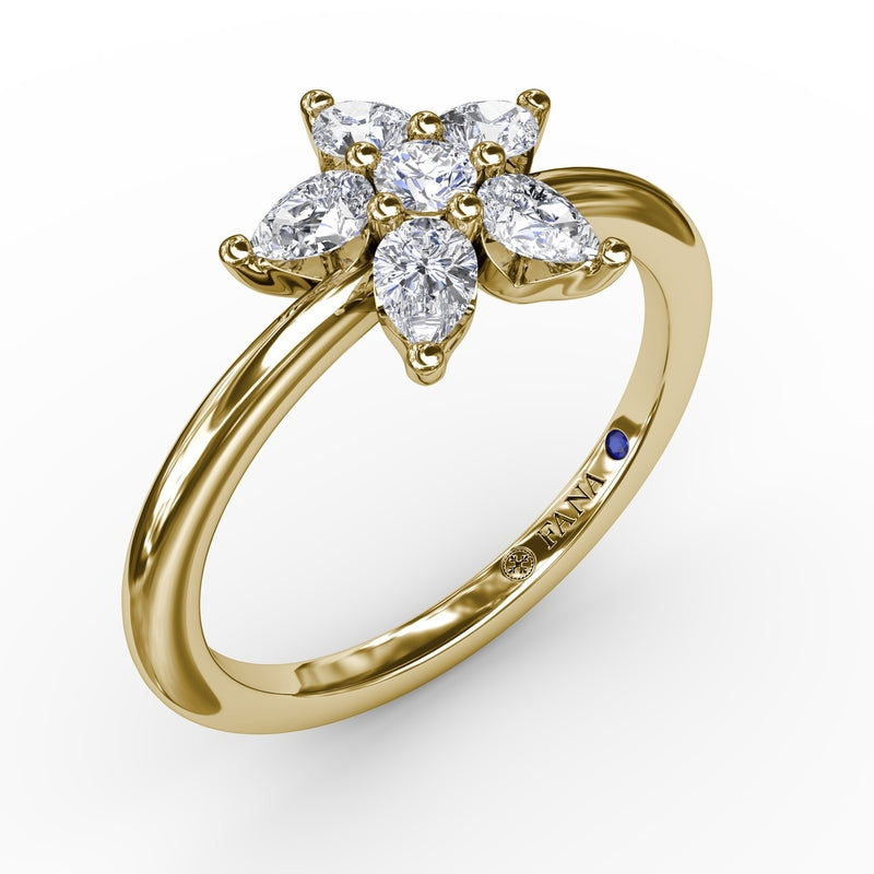 Fana Diamond Star Ring