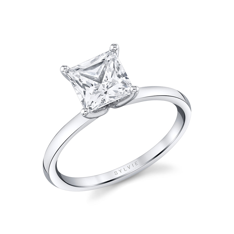 Princess Cut Solitaire Engagement Ring - Dominique 14k Gold White