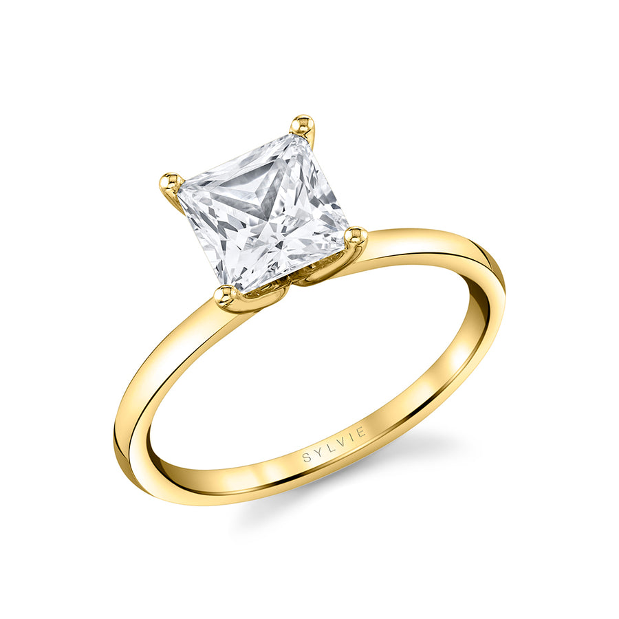 Princess Cut Solitaire Engagement Ring - Dominique 14k Gold Yellow